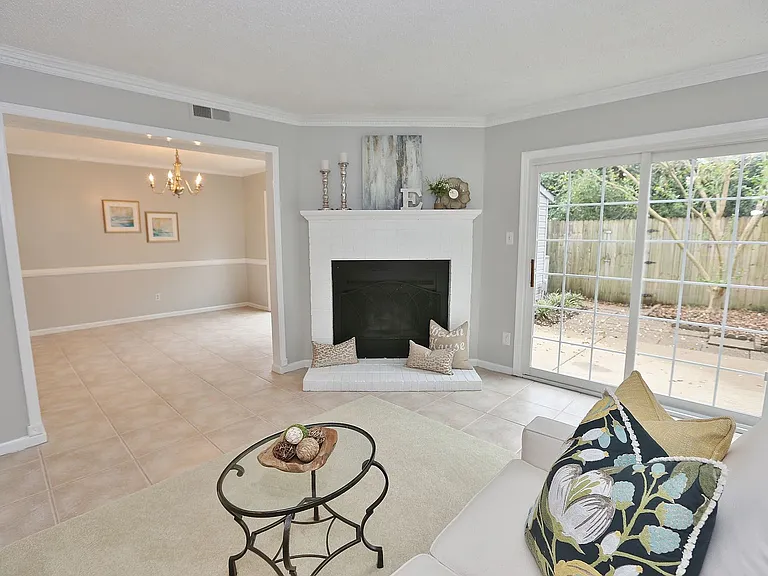 1207 Captain Adams Ct — Photo 8