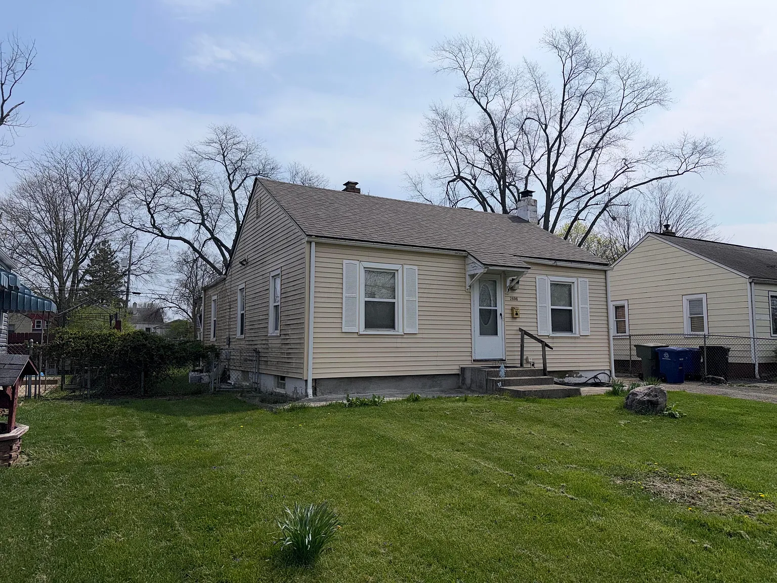2696 Grasmere Ave photo 1