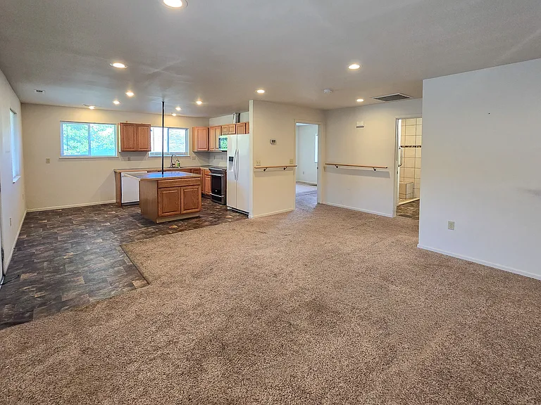 1310 Chucker Ln — Photo 4