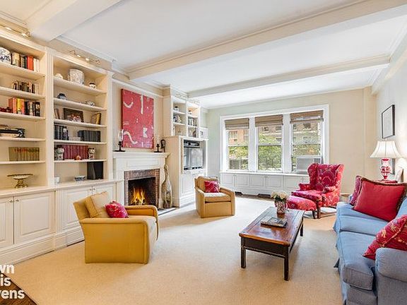 2nd image of 1004 Lexington Ave #2D