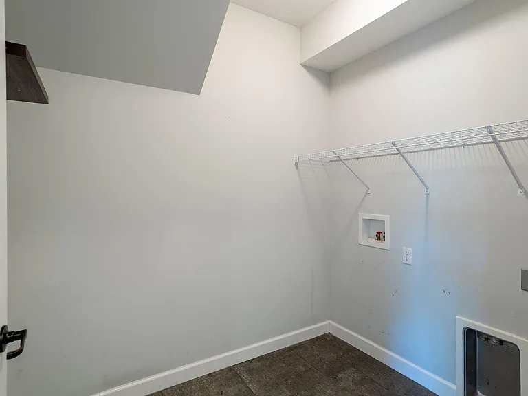 2414 Nottoway Dr — Photo 17