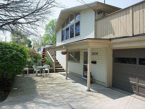3rd image of 2634 Windsor Ave
