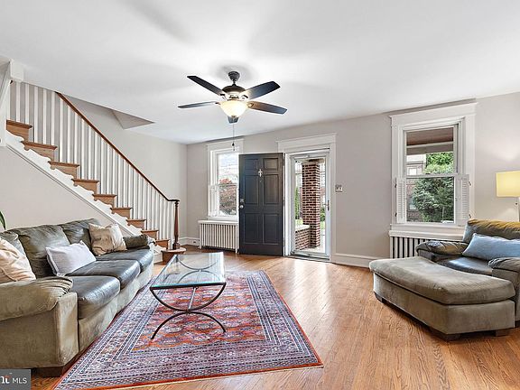 5th image of 1502 W 11th St #260