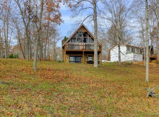 717 Bankston Ln, La Follette, TN 37766