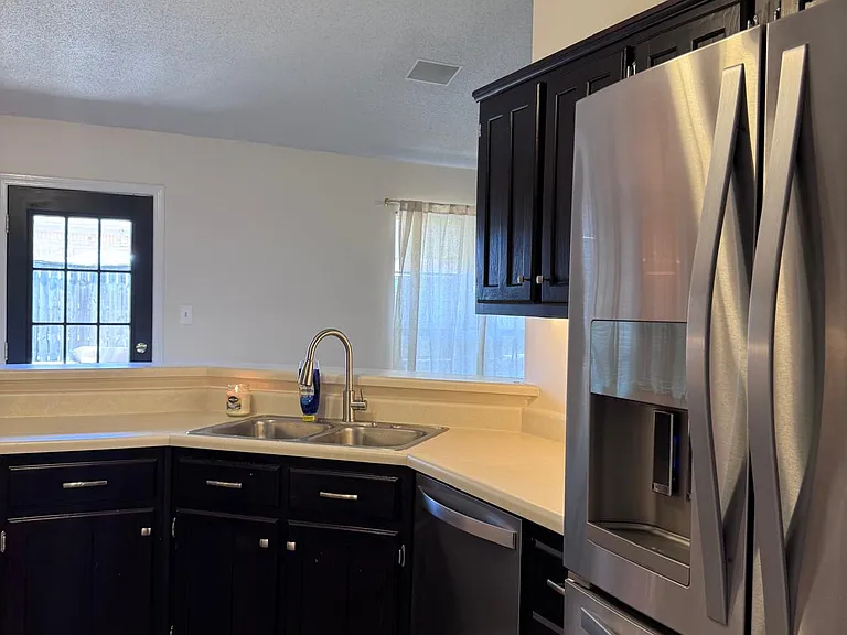 7503 Hunters Hollow Ln — Photo 18