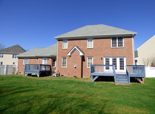 5 Wild Flower Cir, Hampton, VA 23669