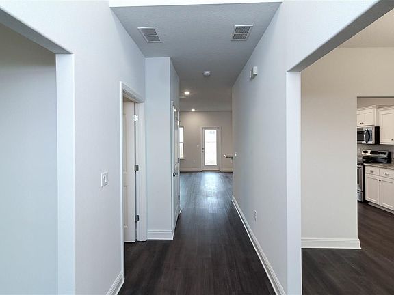 3rd image of 6810 Piedmont Way