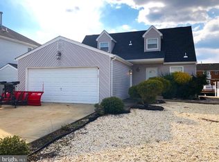 76 Ocean Gate Ave, Bayville, NJ 08721