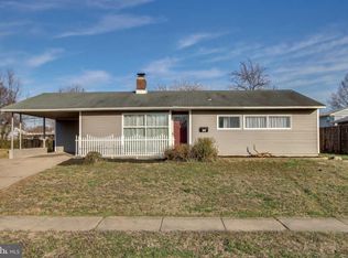 26 Shepherd Ln, Levittown, PA 19055