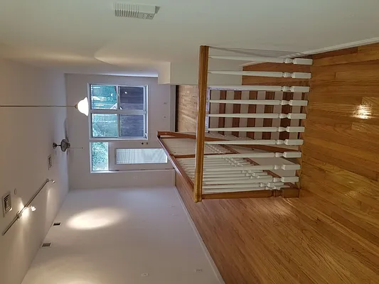 Rented by City Express Realty & Management Corp | media 17