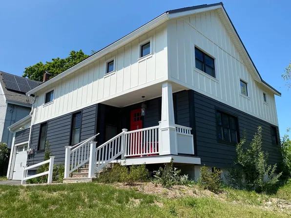 7 Rust Ave, Northampton, MA 01060