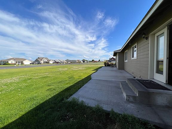 5th image of 8328 Road 2.4 NE