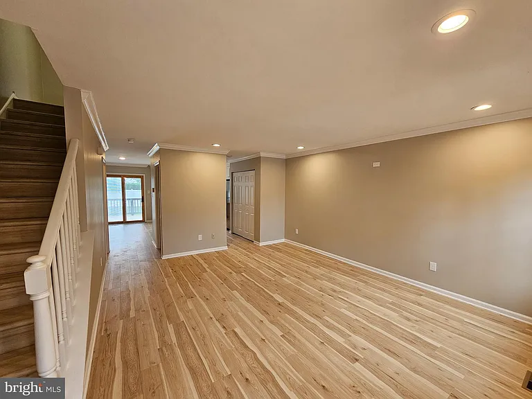 750 E Marshall St #611 — Photo 6