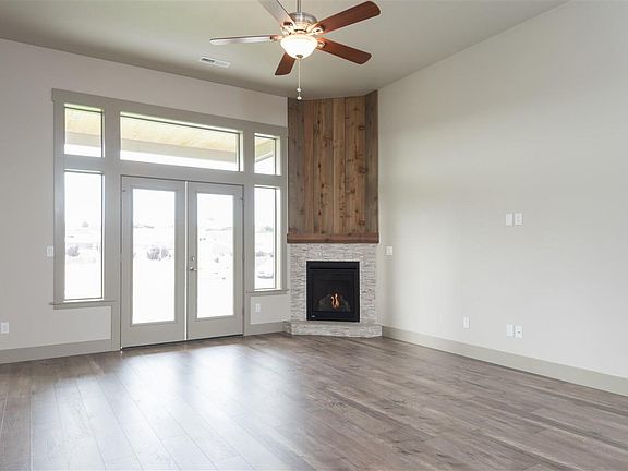 4th image of 4809 Bighorn Dr