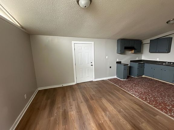 2nd image of 3471 Gowan Dr