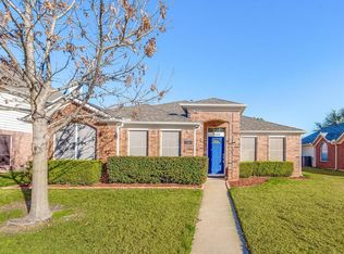 1233 Winston Dr, Lewisville, TX 75077