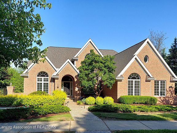 2nd image of 2329 Pine Hollow Dr
