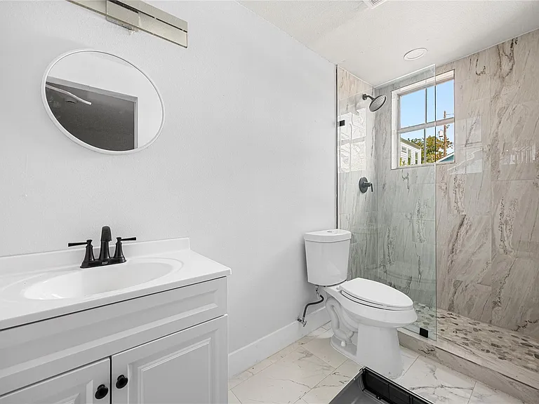 3229 Holman St #4 — Photo 28