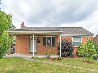 516 Lebanon Manor Dr, West Mifflin, PA