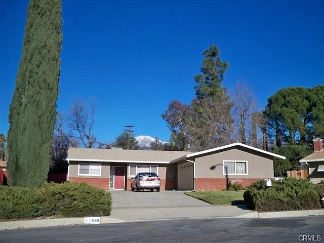 1st image of 11858 Lombard Ln