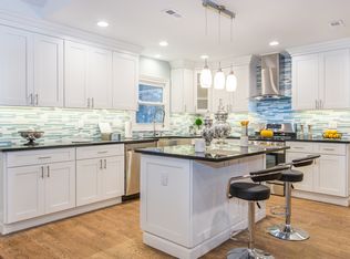 25 Vones Ln, Raritan, NJ 08869