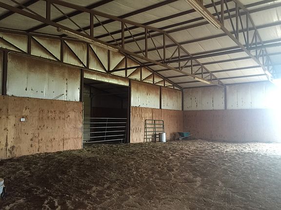 60 x 60 barn