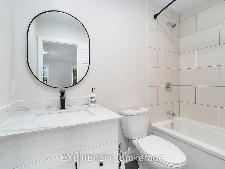 838 Saint Laurent Blvd #3 — Photo 15