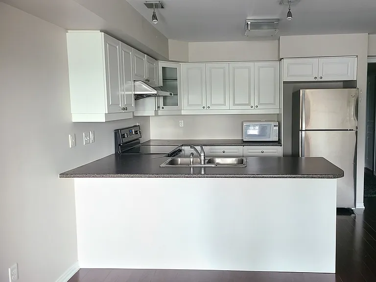 15 Hays Blvd #19 — Photo 5