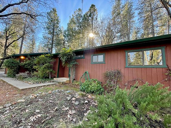 3rd image of 11564 Francis Dr