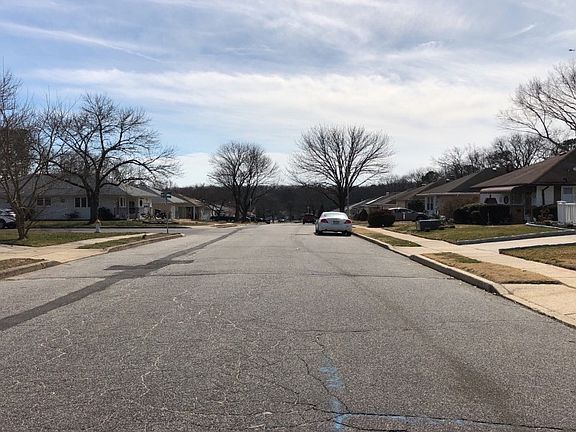 4th image of 1596 Mount Everest Ln