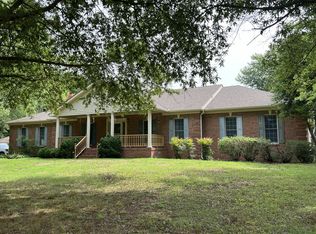 584 Corinth Rd, Portland, TN 37148