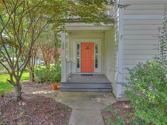 2nd image of 125 Charleston Pl
