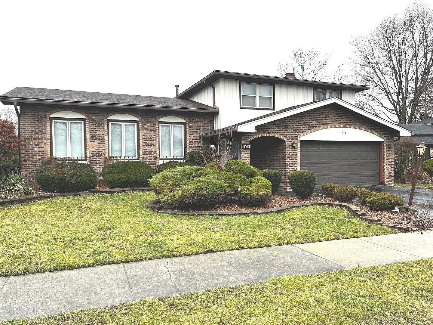 538 Blackstone Ave photo 1