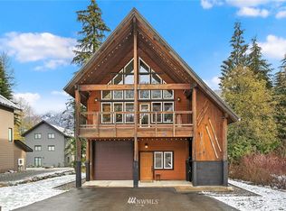 360 Keechelus Dr, Snoqualmie Pass, WA 98068