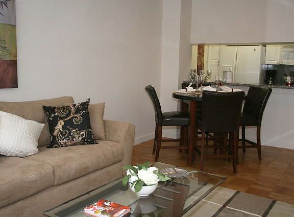 3rd image of 320 E 46th St APT 29B