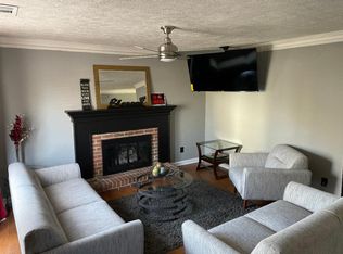 1072 Huntington Trce SE, Marietta, GA 30082