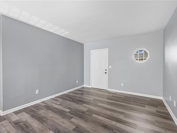 4th image of 501 Pine Park St Unit D