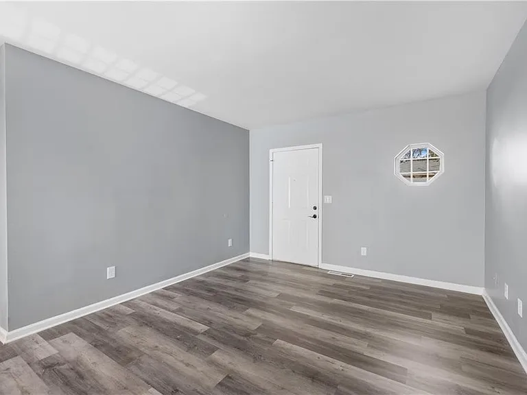 501 Pine Park St #D — Photo 4