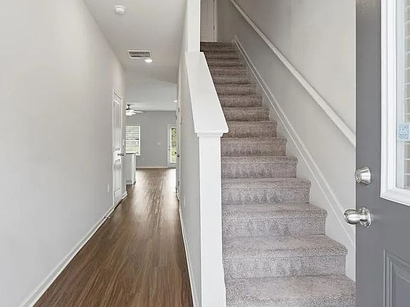 3rd image of 137 Village Green Dr