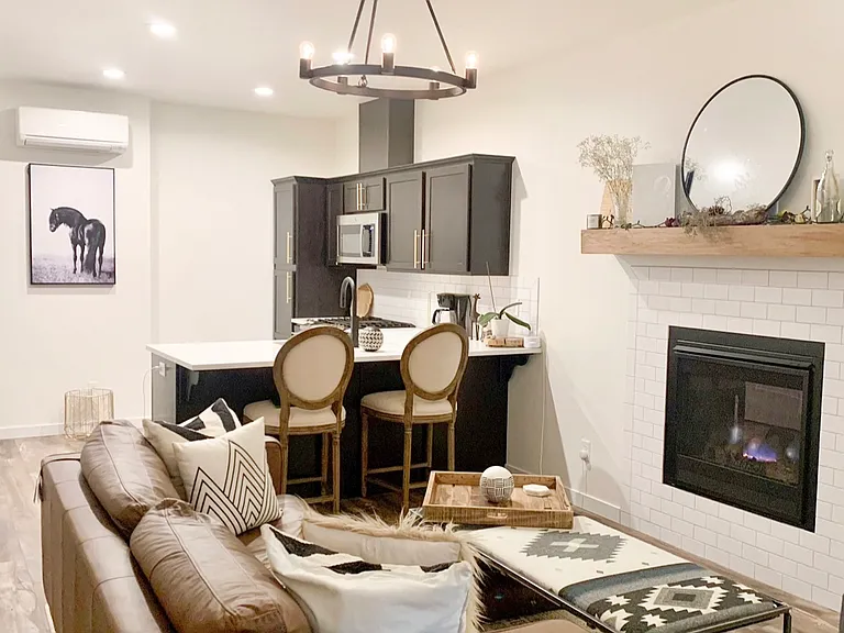 SW Century Dr — Photo 5