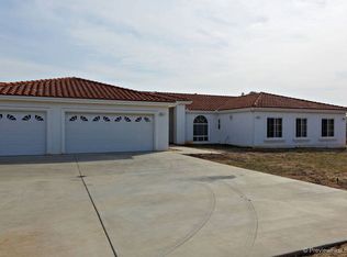 1545 Greenacres Rd, Fallbrook, CA 92028