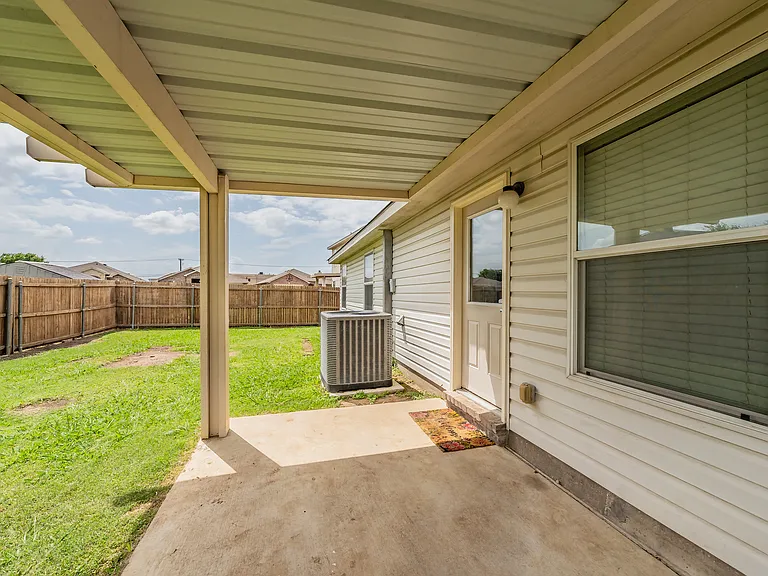 208 Weber River Trl — Photo 15