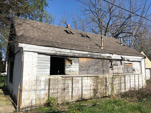 5th image of 289 Hawkes Ave