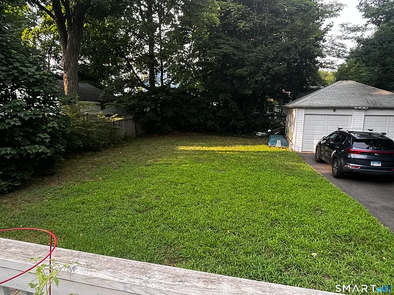 21 Elmwood Rd — Photo 5