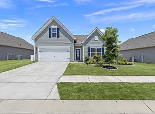 1305 London Meadow Way, Fuquay Varina, NC 27526