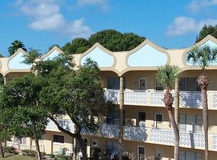 2466 Ecuadorian Way APT 60, Clearwater, FL 33763