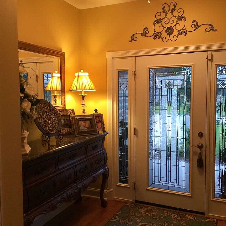2nd image of 1932 Kingfisher Dr