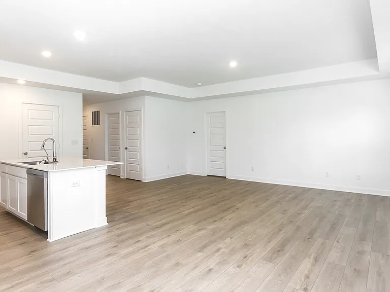 8813 Georgina St — Photo 4