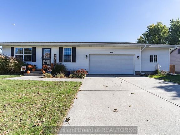 2nd image of 4063 Palace Dr