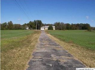 3682 Hobbs Island Rd SE, Huntsville, AL 35803